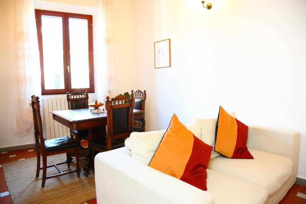 Santa Maria Novella Station Florentine Apartment Florence Buitenkant foto
